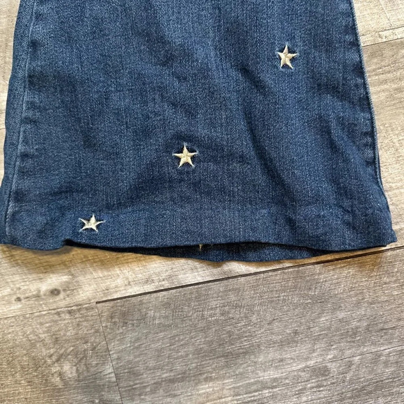 ALTERED SHORT Judy Blue Star Embroidered Super Flare Jeans Size 13 / 31 - Picture 5 of 8